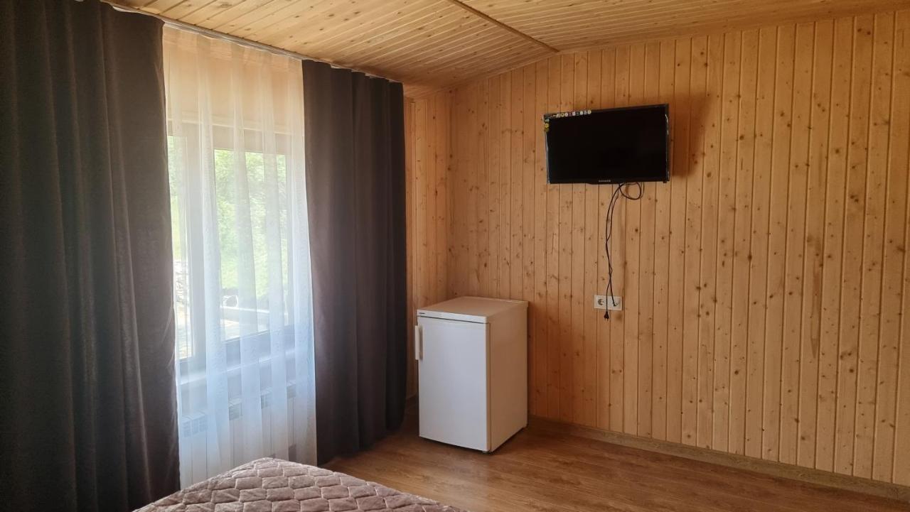 Villa Paraiso Karpaty Tesnitska Buitenkant foto