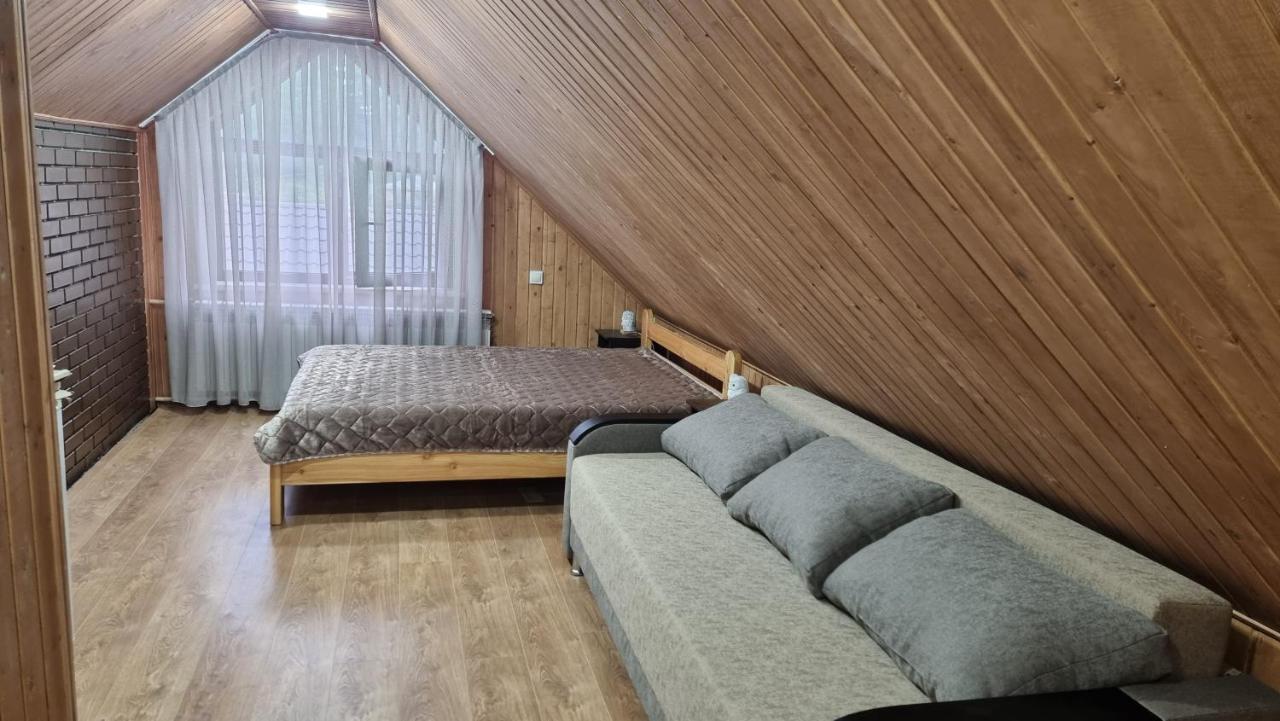 Villa Paraiso Karpaty Tesnitska Buitenkant foto